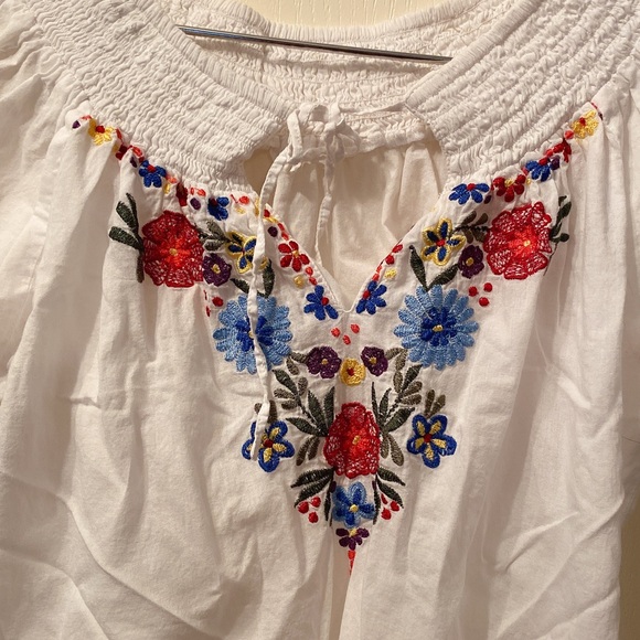 100%cotton boho off shoulder embroidered top - Picture 2 of 3